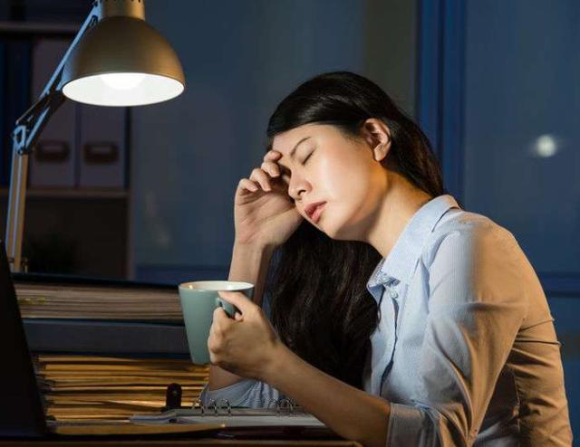 『肝癌』身体出现这5个不舒服，或是肝癌初期的苗头，太多人不重视！