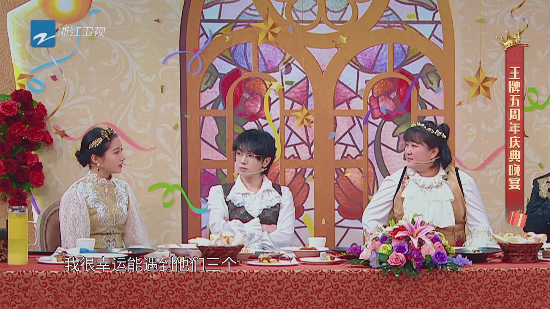 贾玲|贾玲的面馆火了!粉丝慕名而来点了一碗猪脚面,结账时却沉默了