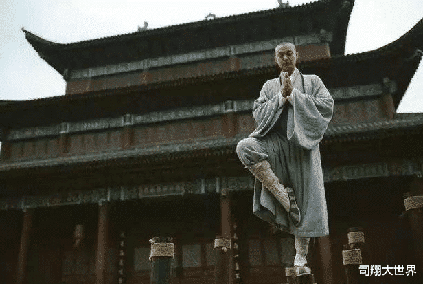 #央视#导演跑了，演员自己执导，没有卫视买只好停播，如今却在央视播出