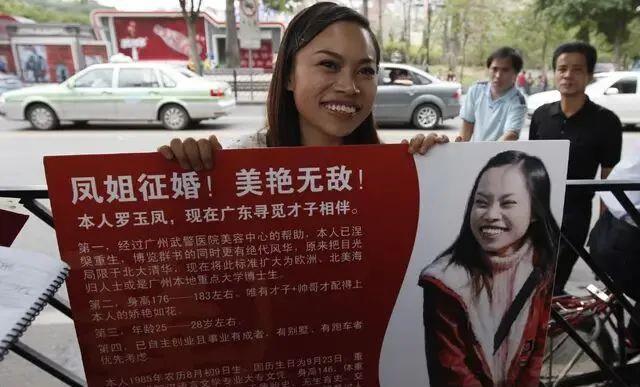 「发际线」剪一次头发被讹4万，转身广告接到手软，发际线男孩如今怎么样了
