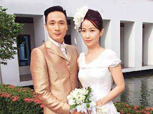 『王丽萍』她与知名影帝一见钟情，婚后19年从来不做家务，年近50模样仍似少女