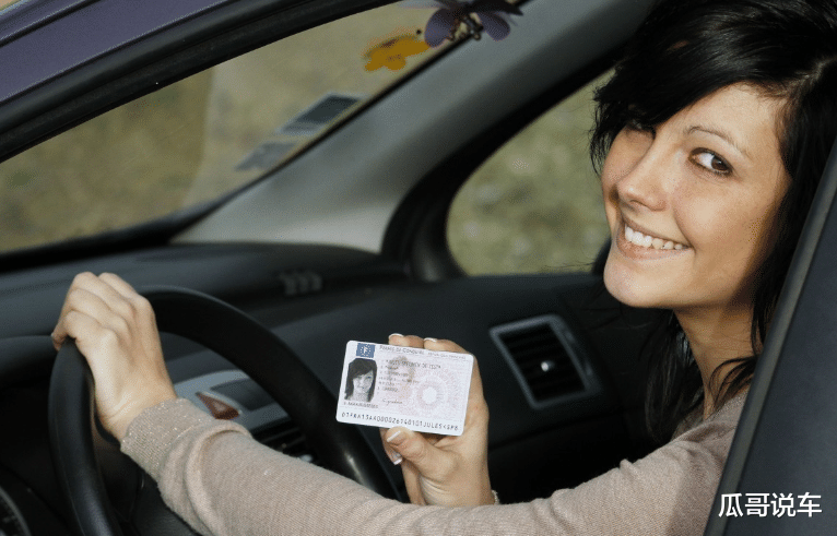 [老司机]开车时，座椅要调靠前一点，还是靠后一点？老司机说了实话