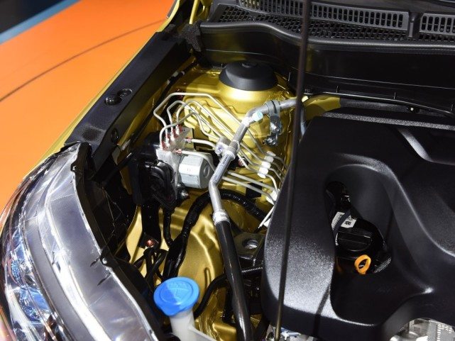 维特拉|性能跟帕杰罗一样强,全时四驱+差速锁,顶配15.98万却0销量