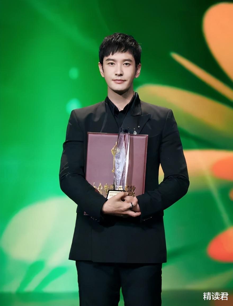 黄晓明|42岁黄晓明公开减肥食谱：成年人戒掉油腻，从禁欲开始