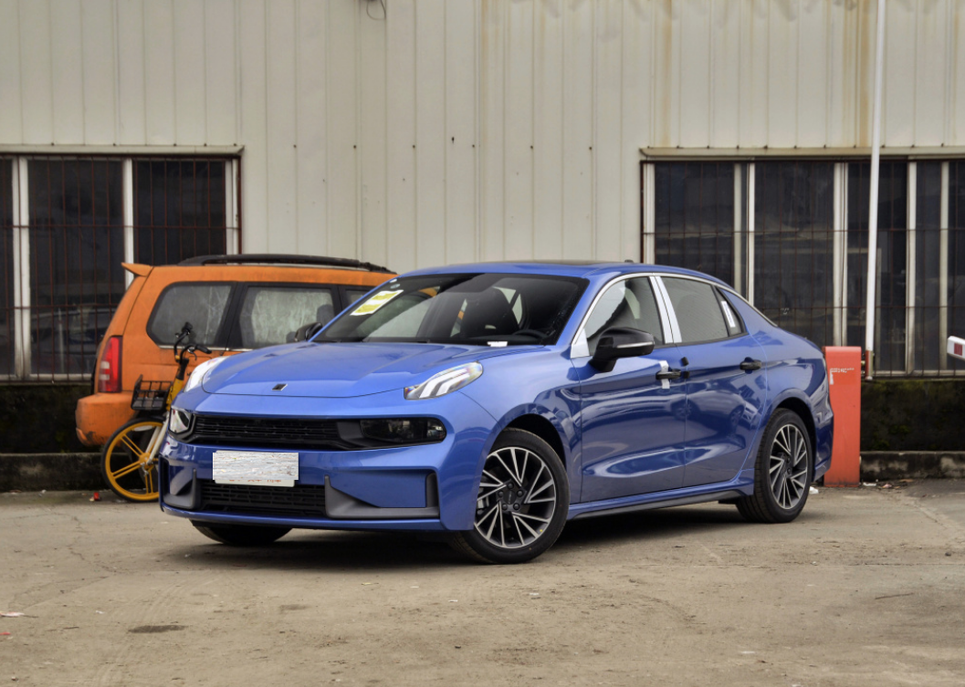 日产轩逸|谁说鱼和熊掌不可兼得?年轻人都买这3款轿车,朗逸、轩逸过时了