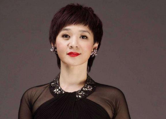 自以为自己很红,当导师大骂选手滚后险被封杀,大哭道歉求原谅