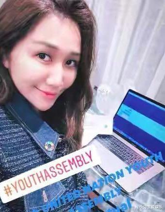 何超盈|赌王女儿何超盈晒照瘦身成功，尖下巴明显，背后名画才是亮点