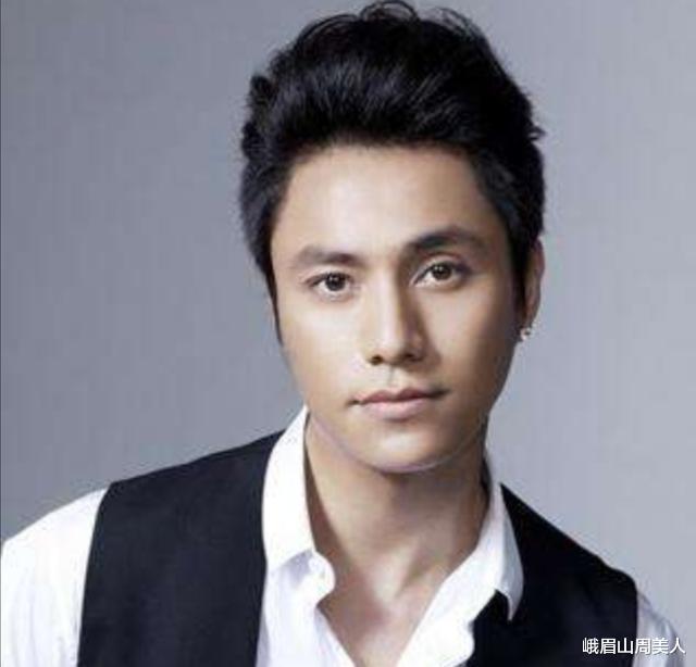 #发型#男人过了40岁，尽量避开这3种发型，尤其是第二种，显老又土气