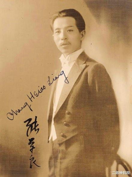 邓颖超|历史上过目难忘瞬间：看美女画报的汪精卫，戴草帽拄木棍的张学良，老蒋投票