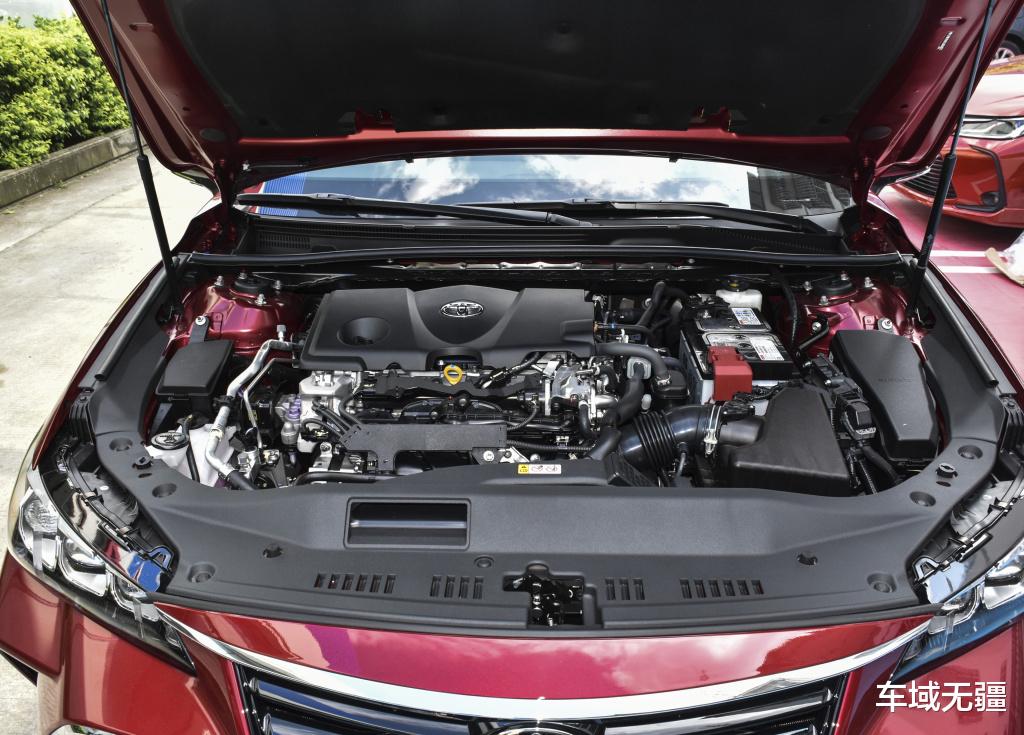 亚洲龙|B级车的定位，准C级车的身板，别克君越和丰田亚洲龙，该咋选？