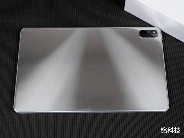 荣耀▲荣耀平板V6开箱初体验,麒麟985+2K全面屏开启平板5G时代