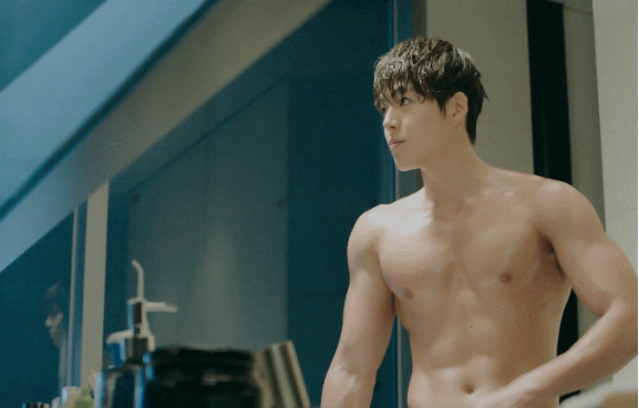 【哑铃】前面不宽穿衣不挺？因为你在健身房里少练了“这块肌肉”！