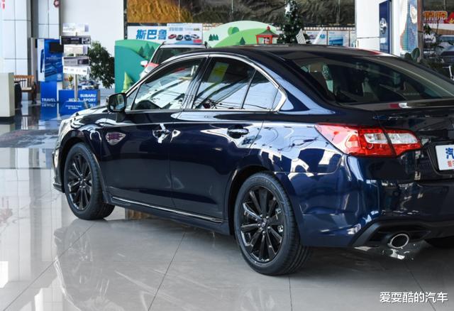 本田雅阁▲这B级车亏了血本，纯进口标配四驱，高速稳过雅阁，降3万没人看