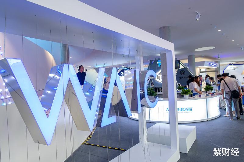 |马云、马化腾隔空激辩：人工智能会摧毁人类吗？