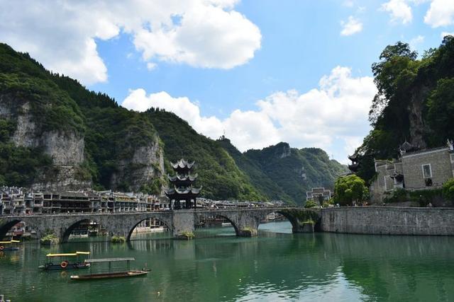 古镇■我国最良心的古镇，1月升为5A景区竟无需门票，古色古香鲜有人知