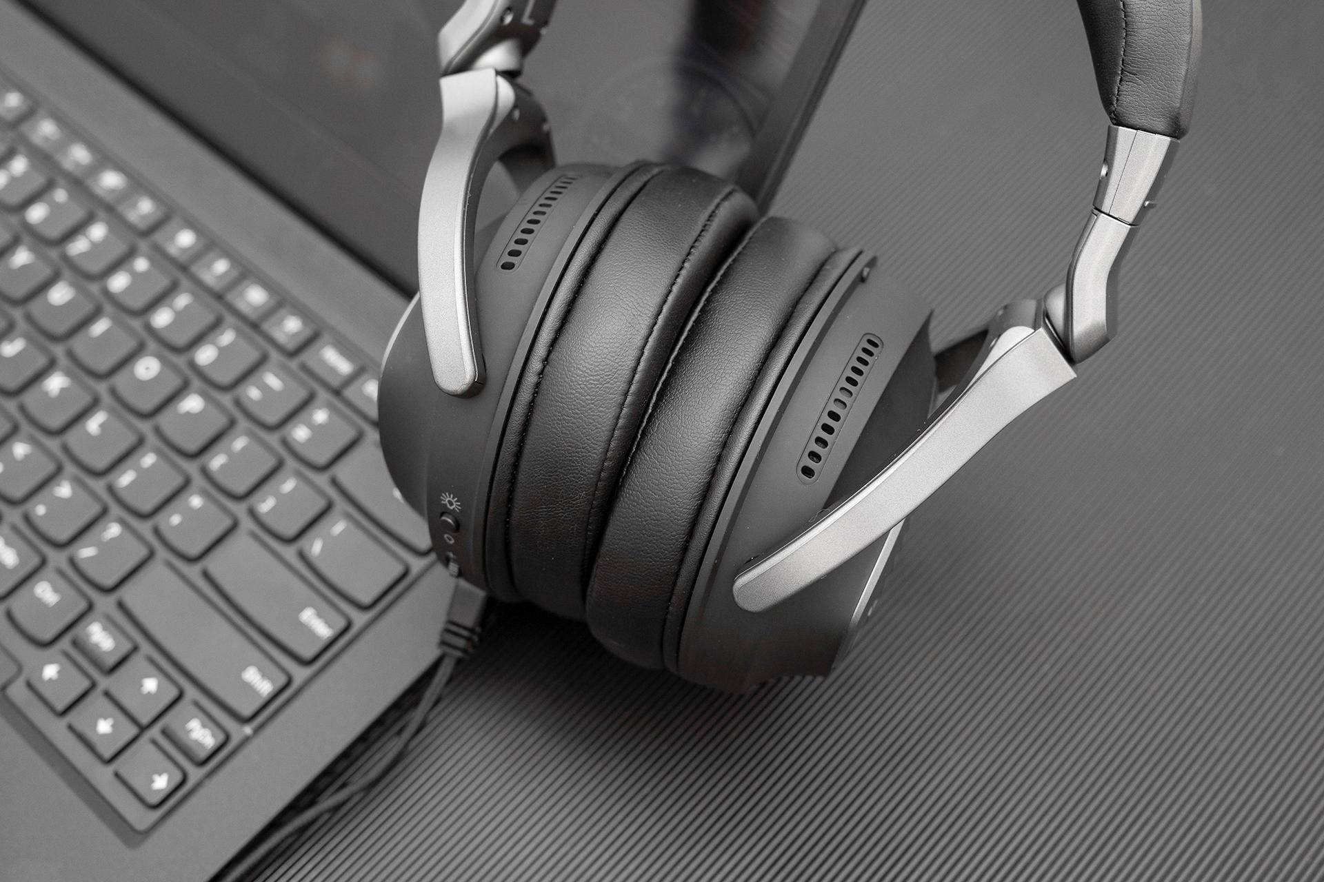 机器人|败家之眼亮了，华硕ROG Delta上手体验，为信仰充值