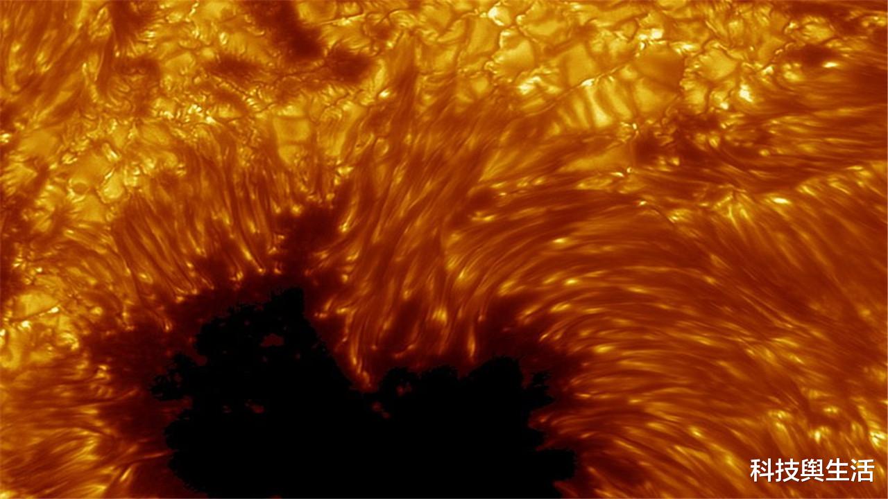 |距地球1.5亿公里外，传回一张太阳高清图，原来这才是真面目！