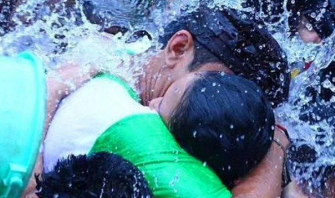 「巴厘岛」巴厘岛的“啵啵节”，女性就算被“啵”也不能拒绝！网友：我也想去！