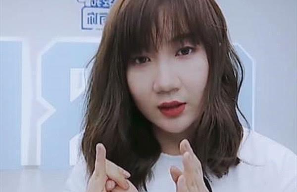 王源@《青你2》惊现女版王源，镜头拉近后，粉丝们都沸腾了