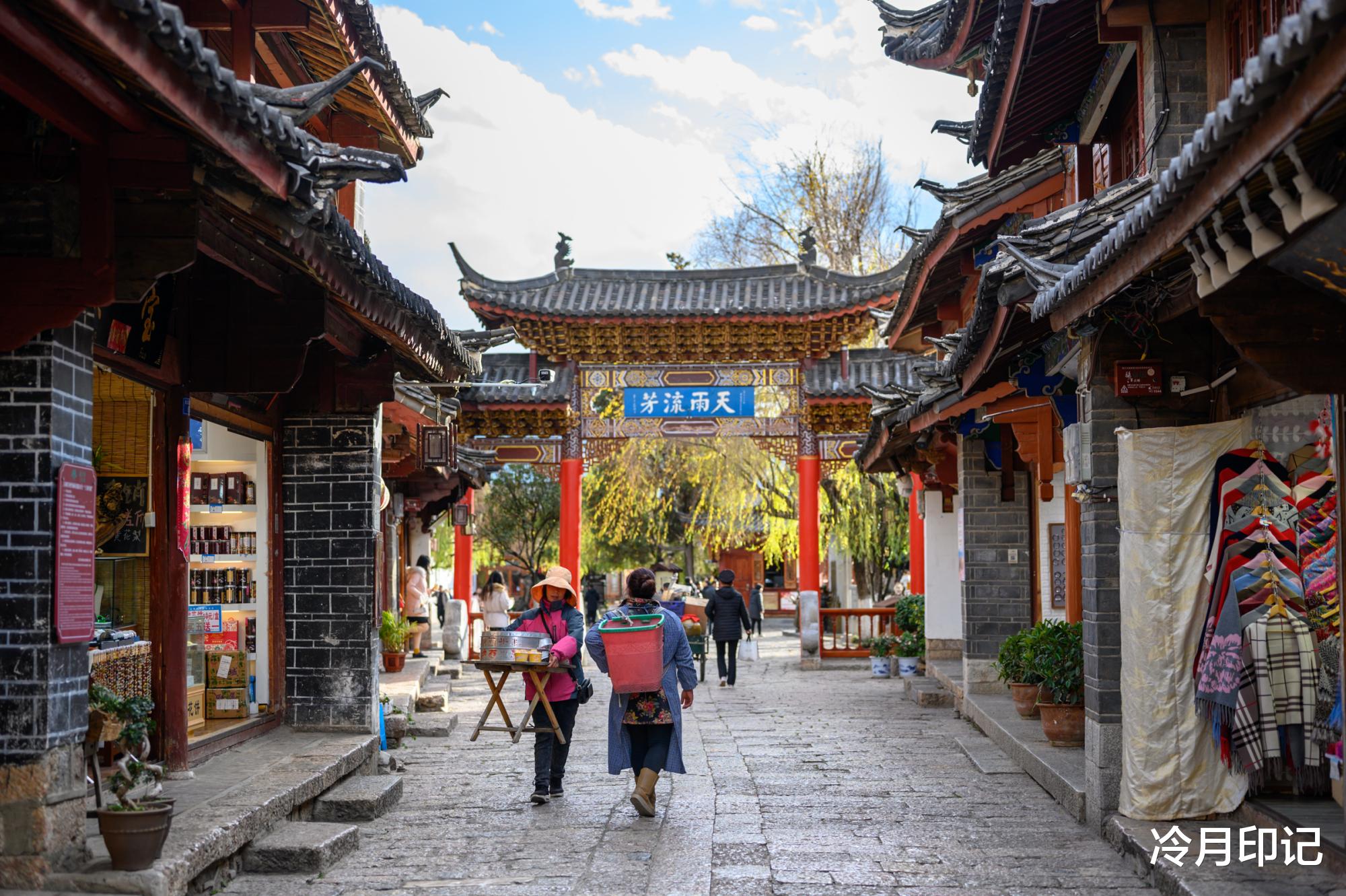 【古镇】中国最适合发呆的城市，环境干净景色美如画，去了就不想再走