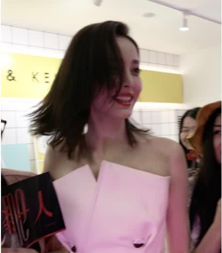 古力娜扎|古力娜扎生图流出，却被腋下意外抢镜，没想到张翰好这口