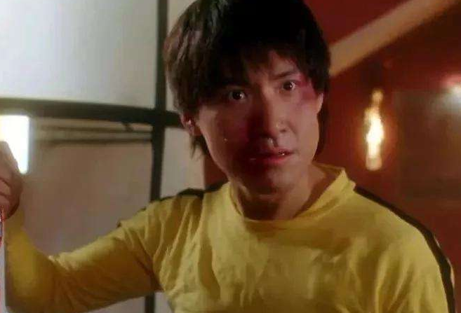 成龙|因与成龙闹不和，拍了一部电影讽刺成龙，没成想却成为经典