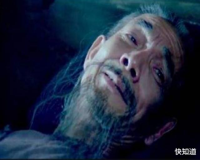 胡雪岩：胡雪岩死前的最后智慧：让九姨太将寿衣一角撕下，交给一个神秘人
