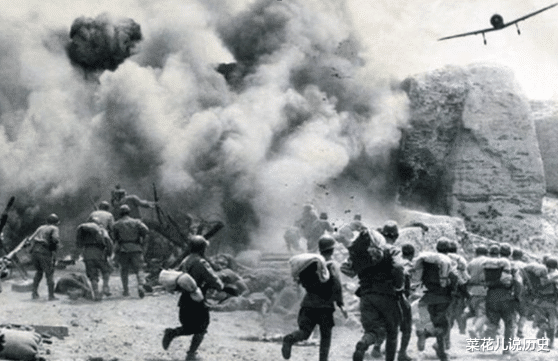 菜花儿说历史|15岁儿子偷偷参军，71年后回去探望，老母106岁依旧在等待