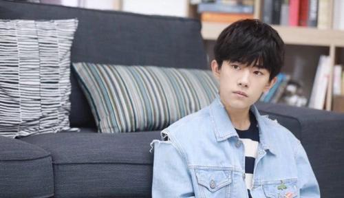 易烊千玺|易烊千玺的团队很给力？王一博目前的日程安排？