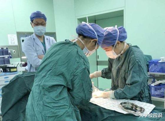 临床医学专业|高考填志愿，口腔医学和临床医学专业哪个好？看完这篇就懂了