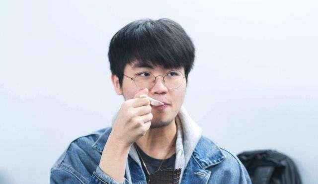 「mlxg」MLXG谈GNR的经济状况，uzi、姿态都能买房，还揭了Letme的老底