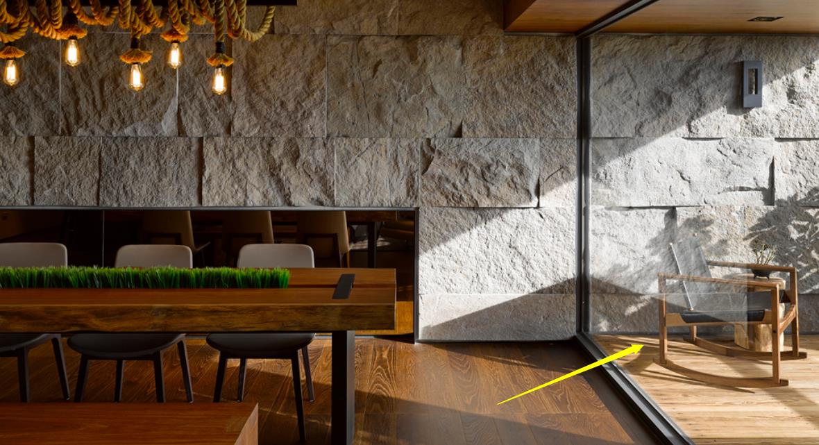 |家有外阳台还嫌不够,“偷”空间向内扩1米多,如今面积直接翻倍