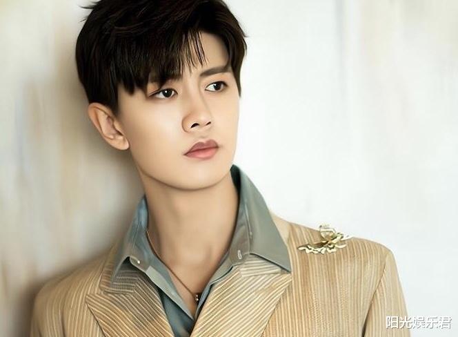 任嘉伦|任嘉伦终于又有新剧官宣，看清女主人选后，这下对质量放心了