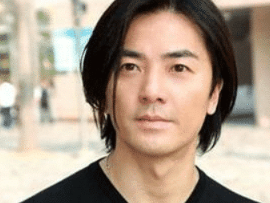 『郑伊健』被“封杀”的郑伊健52岁依旧没解封，得知他当年做的事，瞬间理解了！