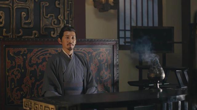 曹操|荀彧反对曹操称魏公,50岁忧郁成病,死后第六个儿子杀光曹操后人