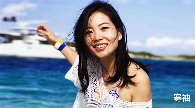 寒袖|17岁女生未婚先孕，不听家人反对坚持生下，博士毕业带着娃去颁奖