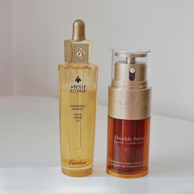 #护肤品#肌底液和精华液有什么区别？钱包预算不够，能不能只用一样护肤？