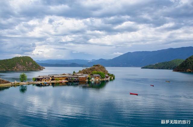 『牛背梁』云南昆明有个大杂烩市场，汇集了海量特色美食，本地人游客都爱去
