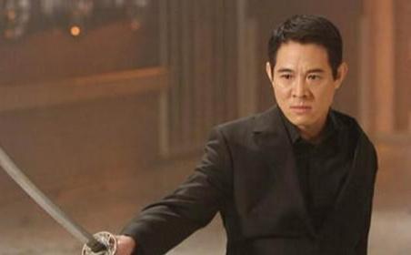 「李连杰」李连杰不为人知的经历：拍戏现场出现事故，在好莱坞遭到歧视