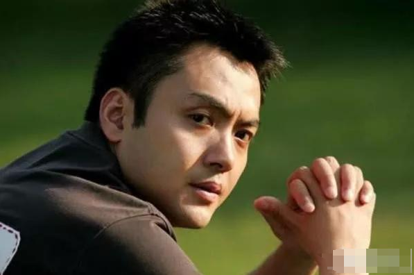 『还珠格格』还珠格格:五阿哥老了尔康老了萧剑老了,他48岁却像28岁一样