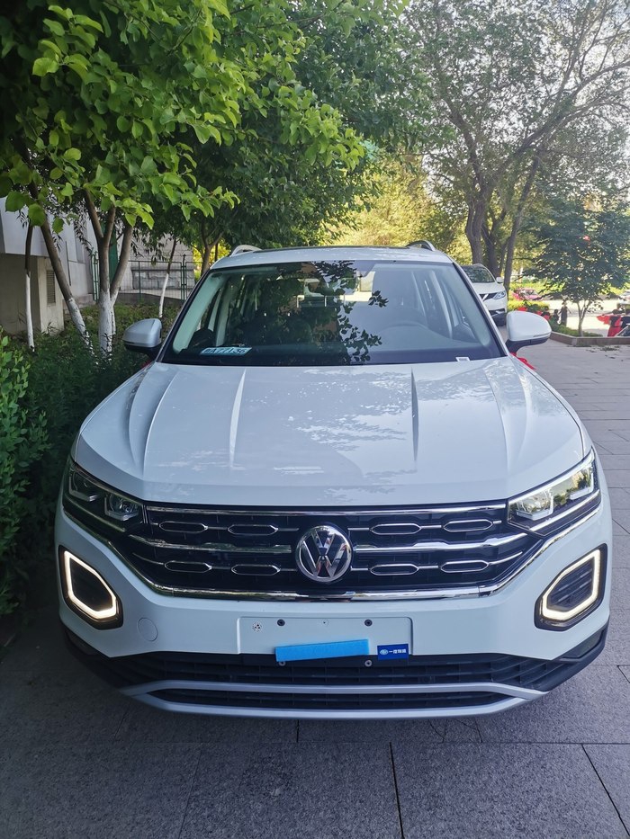 大众汽车|47岁大叔喜提大众探岳,家用代步还不错,这个价格是不是买贵了