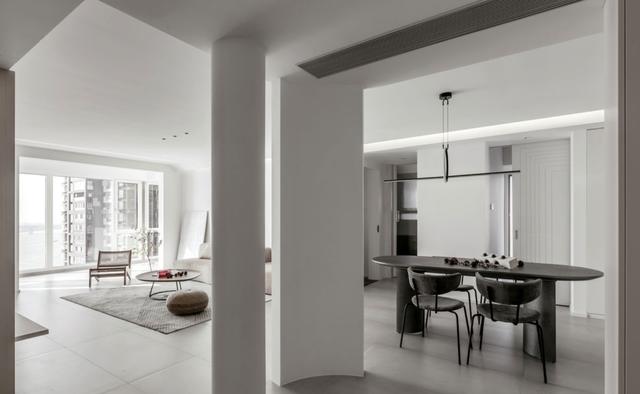 |芜湖女主晒出200㎡大平层，全屋色调舒适，玄关超有仪式感！