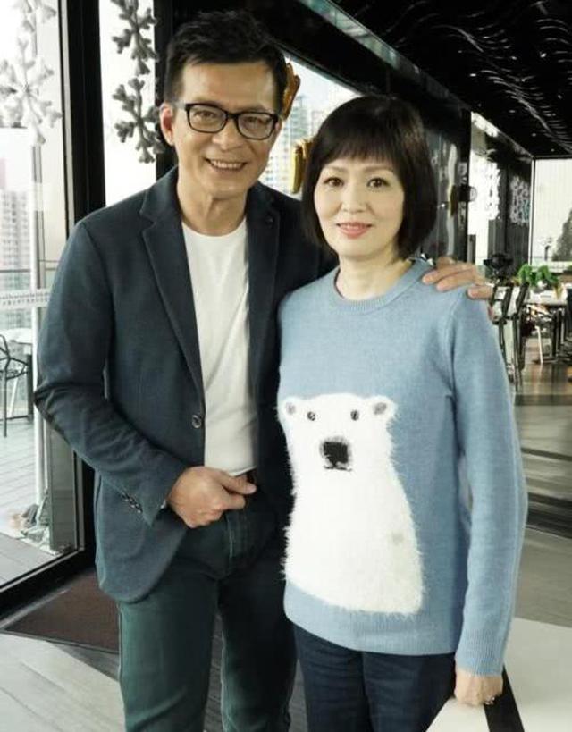 射雕英雄传■83版《射雕英雄传》演员的今昔对比照，唯有她将最美的容颜永存