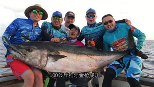 汉源|互联网大佬变形记：7年岁月，他从百万年薪副总裁变成“海钓王”