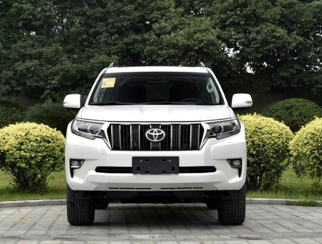 丰田普拉多|丰田霸道违规停路边，为啥不贴罚单？交警：不是不贴，是真不敢