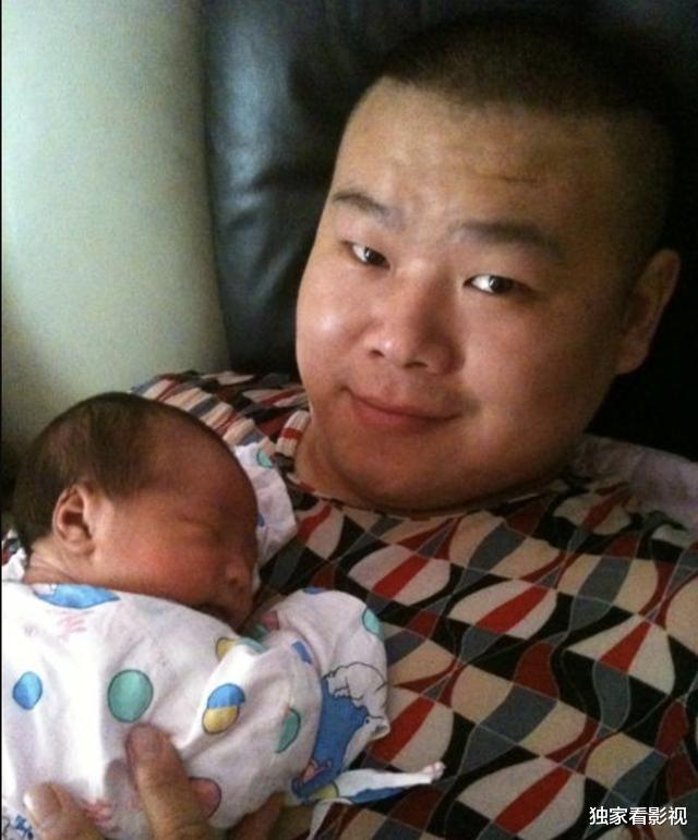 岳云鹏|岳云鹏9岁女儿越长越漂亮，爱妻从手术中恢复，一家四口羡煞旁人