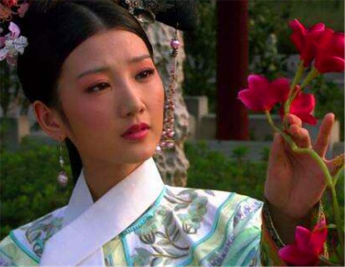 蓝盈莹|《甄嬛传》都八年了，剧中的婢女都成了大女主，蓝盈莹能不急？