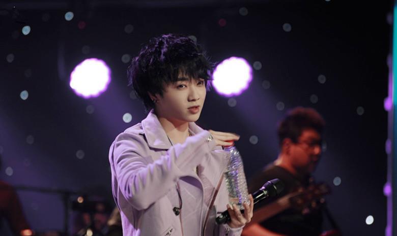 华晨宇|“华晨宇”用一首歌刷新了四项记录，销售2178.6W张，突破6000W！