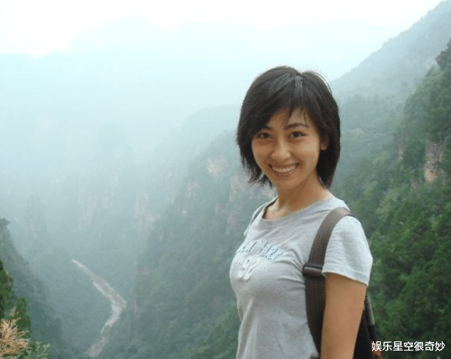 【张铁林】她11岁出道，与大25岁张铁林同居多年，今嫁给大23岁老公很幸福