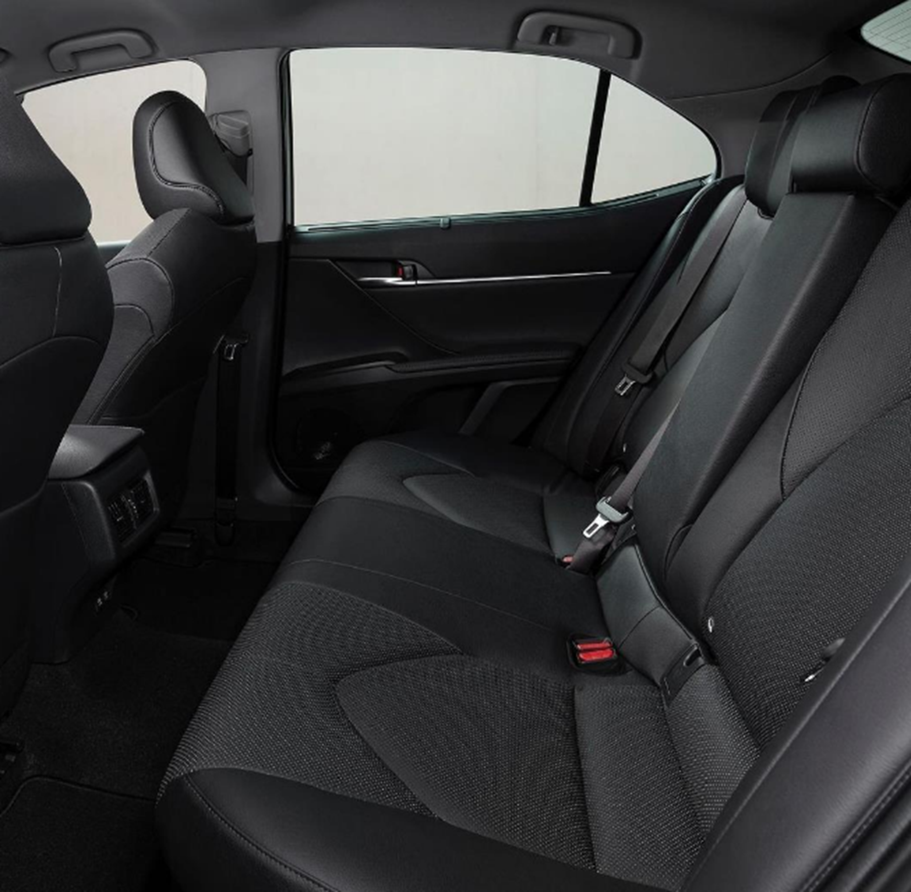 2021款豐田凱美瑞發佈，車前臉小改，配懸浮式大屏，全面升級-圖9